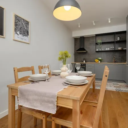 Apartment Modern Stalowa 2 Bedrooms & Parking By Renters Warschau