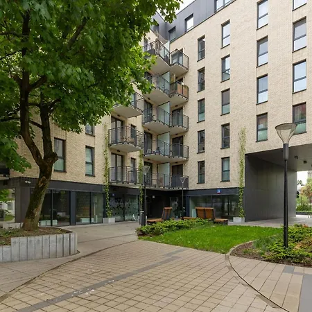 아파트 Modern Stalowa 2 Bedrooms & Parking By Renters *