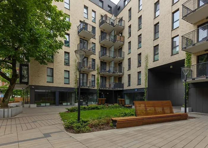 Modern Stalowa 2 Bedrooms & Parking By Renters وارسو