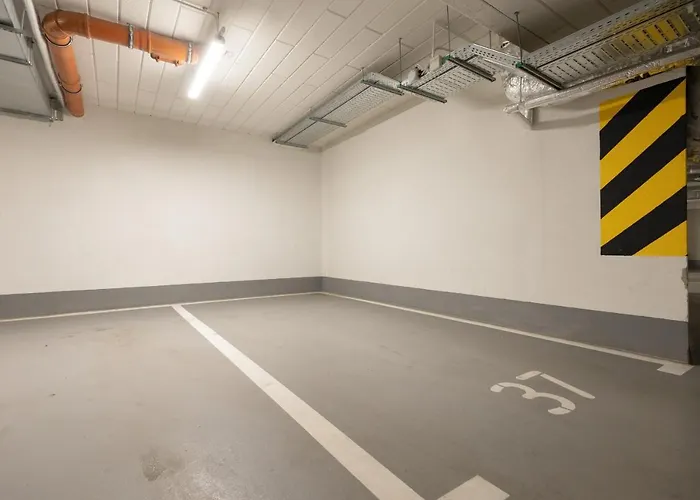 Modern Stalowa 2 Bedrooms & Parking By Renters *