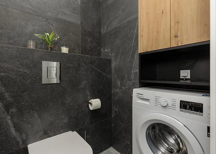 Modern Stalowa 2 Bedrooms & Parking By Renters * وارسو