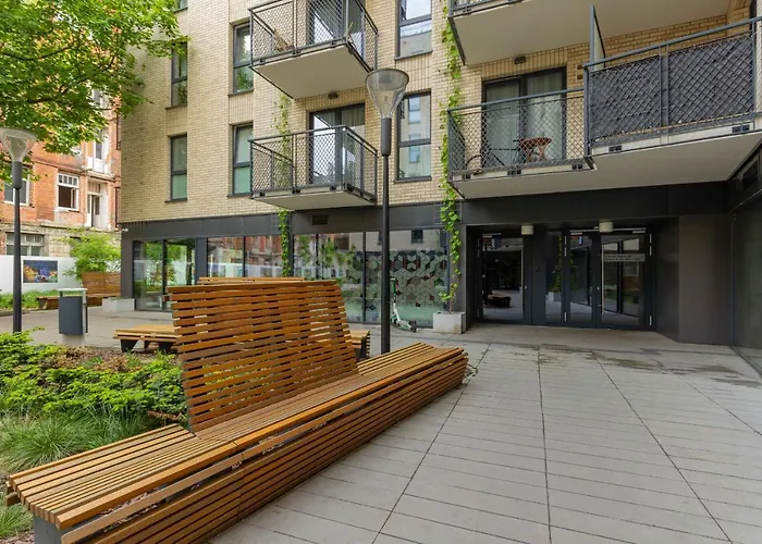 Modern Stalowa 2 Bedrooms & Parking By Renters وارسو